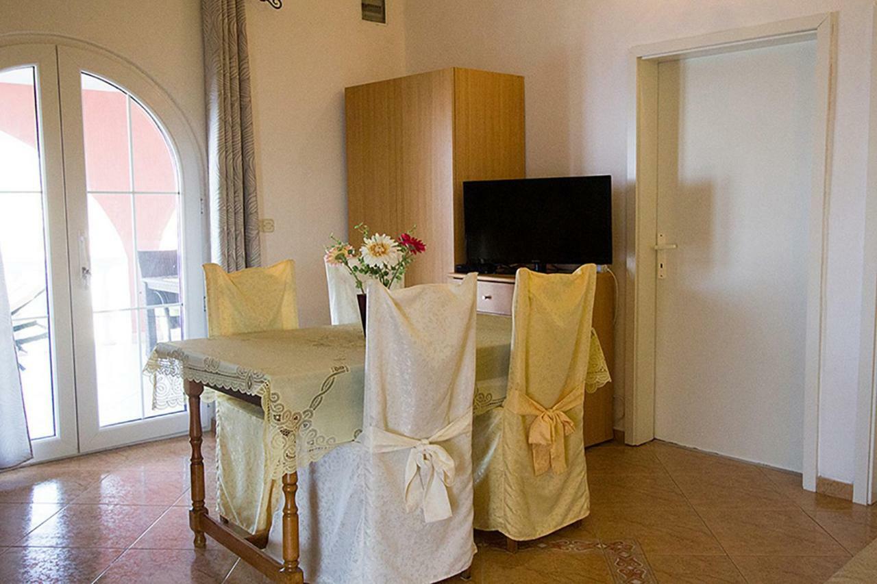 Villa Lilly Cesarica Dış mekan fotoğraf