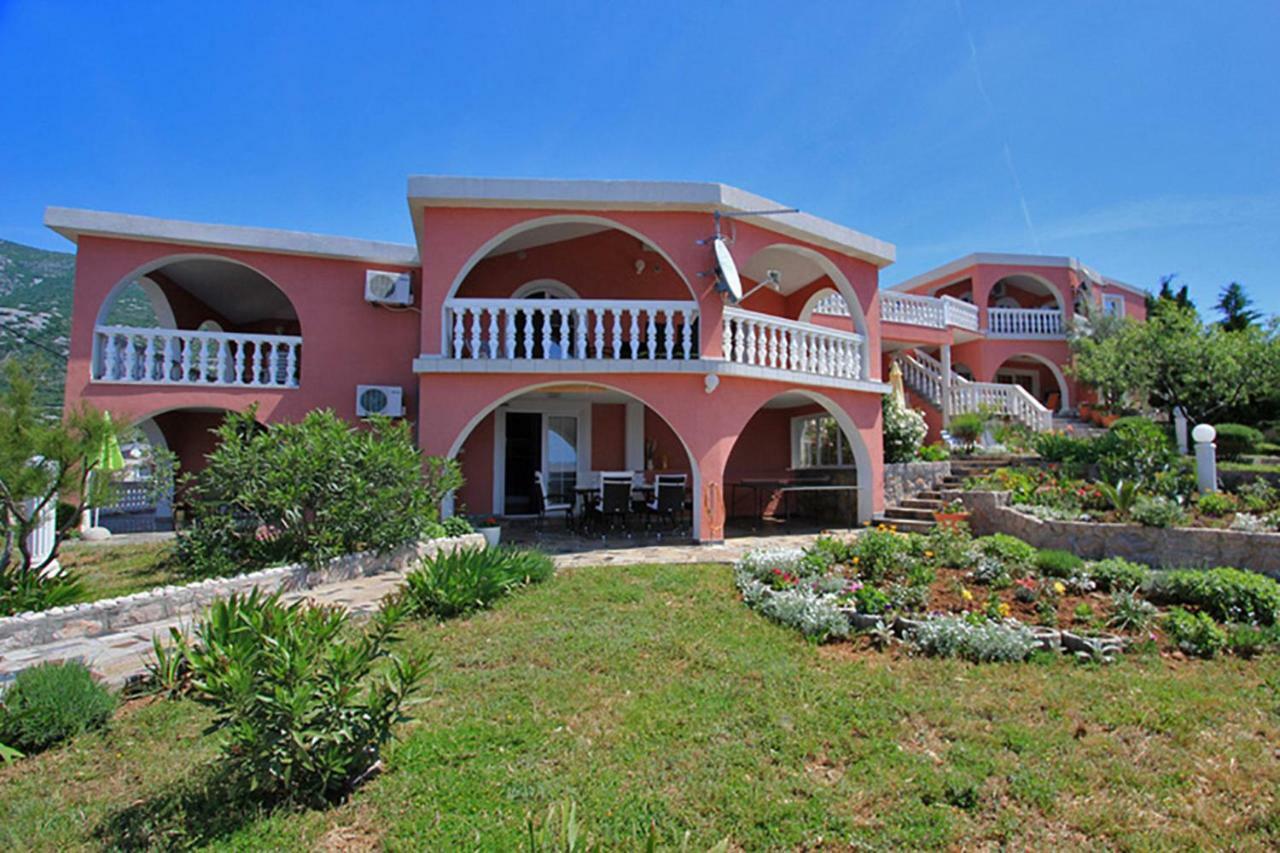 Villa Lilly Cesarica Dış mekan fotoğraf